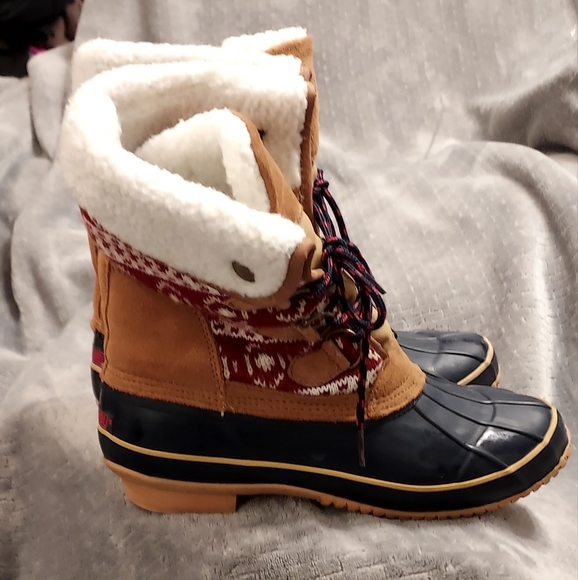 Khombu Maya Waterproof Snow Boots Red Blue 9 EUC - Picture 5 of 13